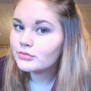 Meet your Posher, Lydia